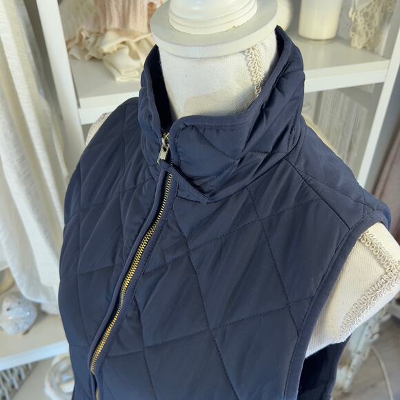 Thread & Supply size small quilted dark blue vest with gold zipper accents #3002 - Picture 4 of 7